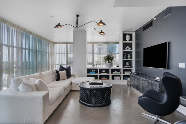 Foto del edificio - 6103 Aqua Ave