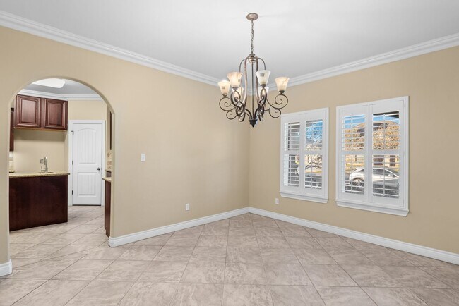 Building Photo - 5605 Allier Dr