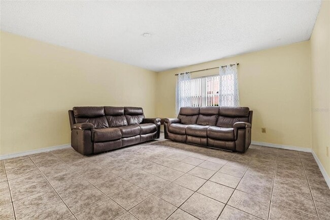 Foto del edificio - 265 SW Lincoln Cir N