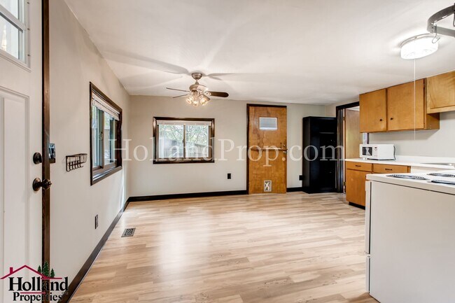 Foto del edificio - Hidden gem in SW Portland 2bd 1bth waiting for you!