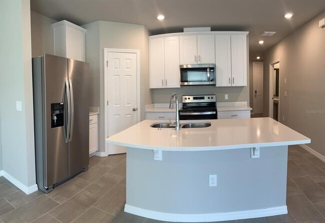 Building Photo - 519 Legacy Lp