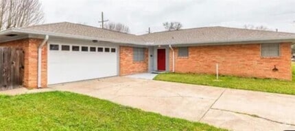 Building Photo - 1575 Longfellow Dr