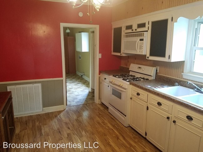 Building Photo - 3 br, 2 bath House - 317 Cedar Crest Court