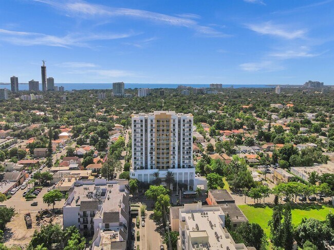 Building Photo - 900 SW 8th St