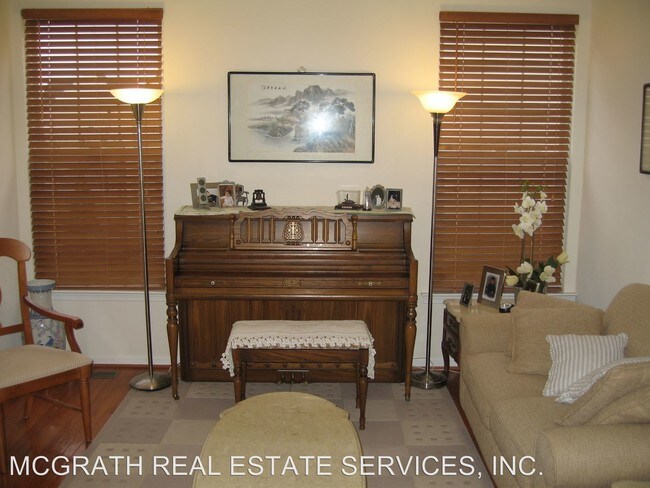 Foto del edificio - 742 Vermillion Dr NE