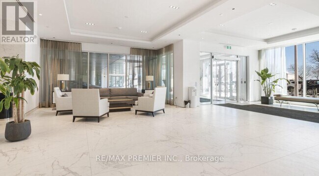 Photo du bâtiment - 1928 Lake Shore Blvd W