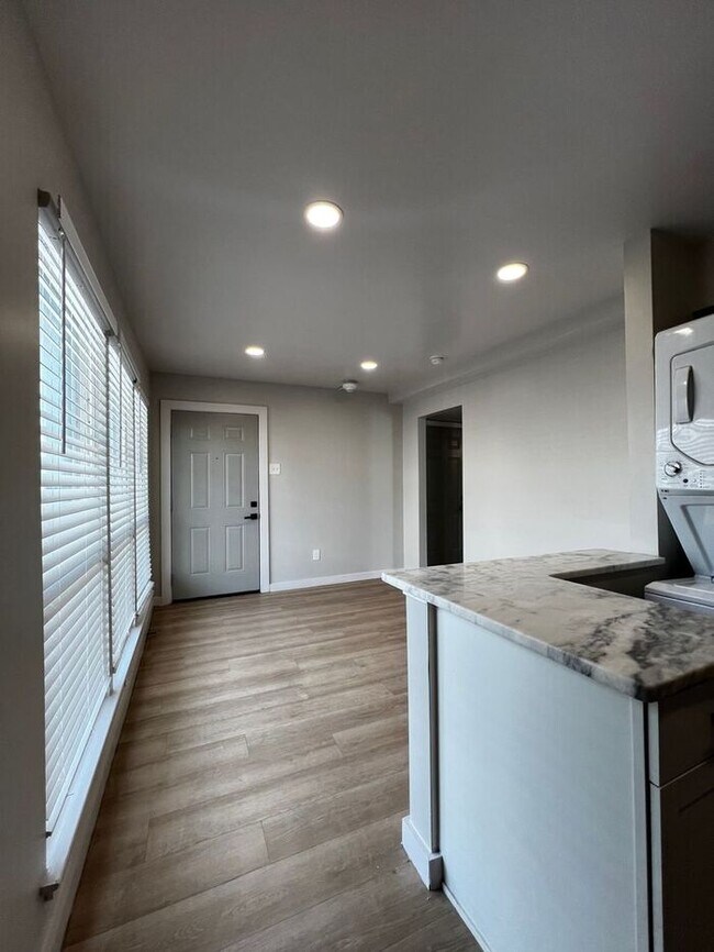 Foto del edificio - Renovated 1bd/1ba in Medical District Memphis!