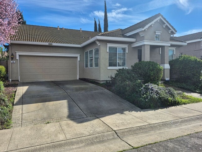 Photo - 4 Bedroom 2 Bath home in Natomas