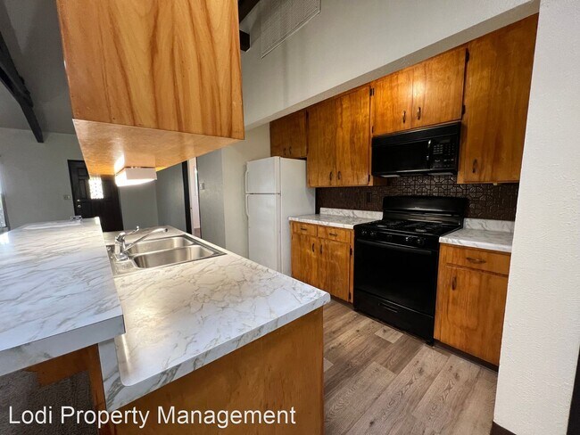 Building Photo - 3 br, 2 bath House - 20212 N RAY ROAD