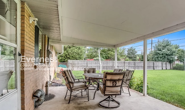 Building Photo - 4-Bedroom, 2-Bathroom Home with Large Yard...