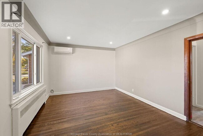 Photo du bâtiment - 1851 Hickory Rd