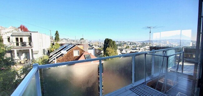 Building Photo - Epic REA - AzariPM- Panoramic view; 3 spec...