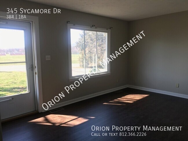 Building Photo - 8 WEEK ONLY SUBLEASE!