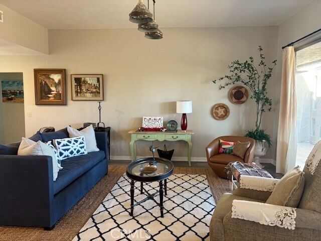 Foto del edificio - 28375 Paseo Grande Dr