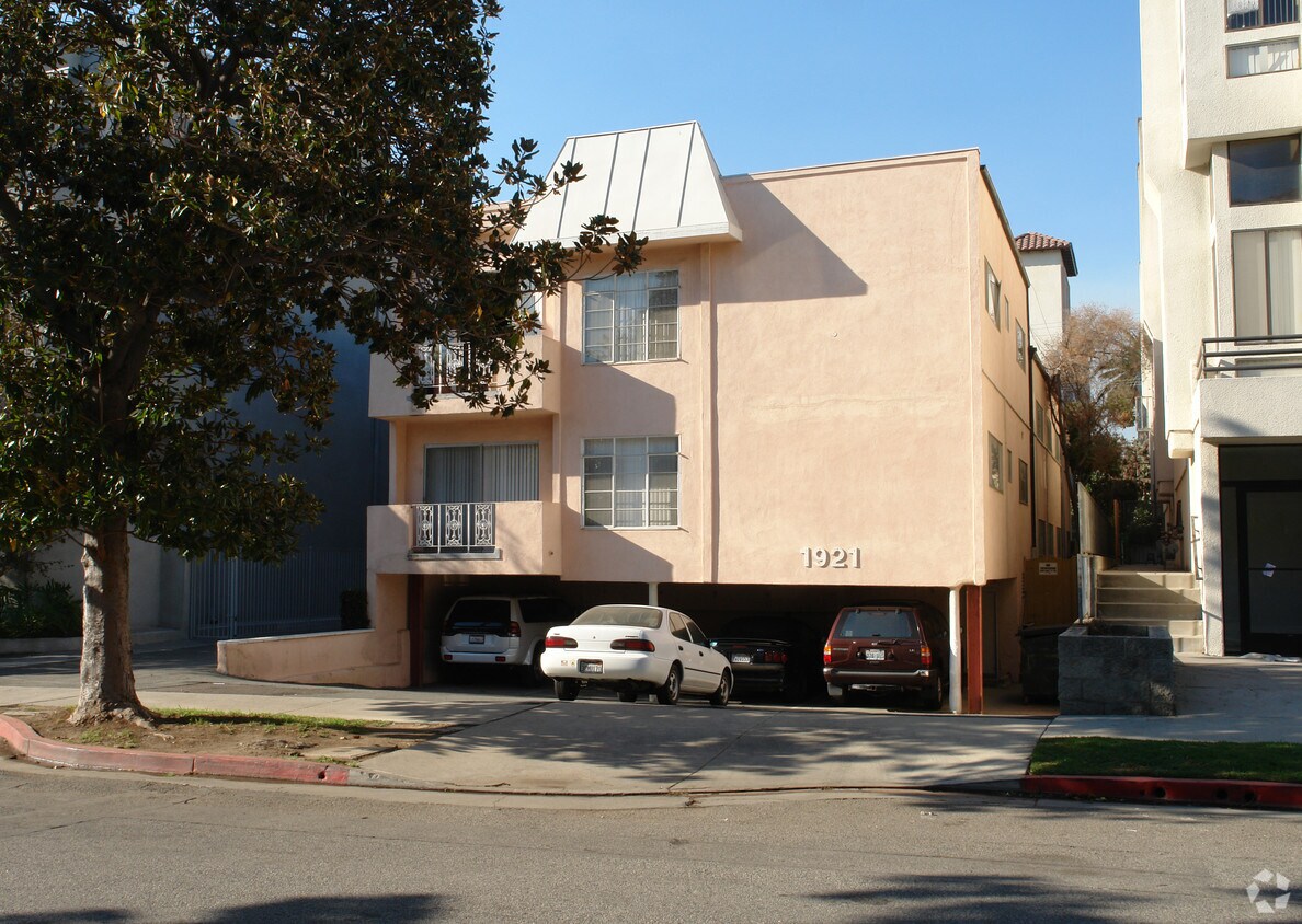 Building Photo - 1921 Manning Ave