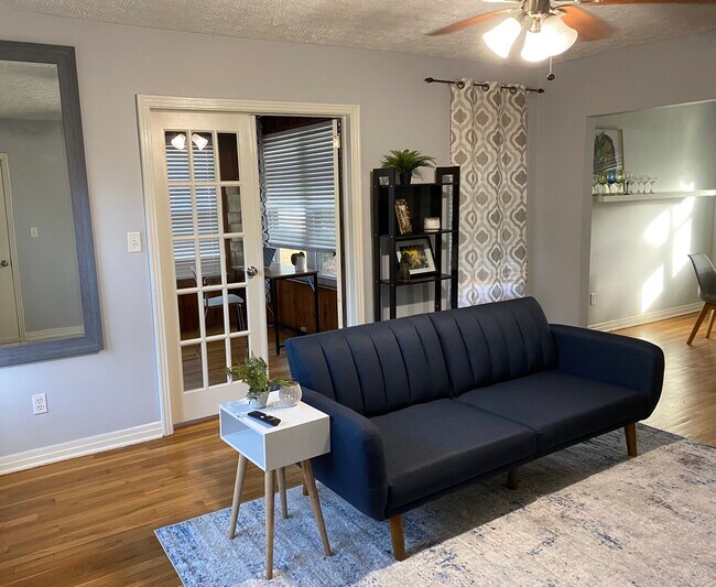 Photo - 3136 Belden Cir Townhome