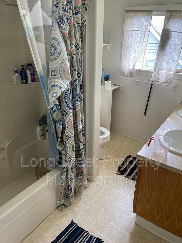 Foto del edificio - 218 NW 21st St
