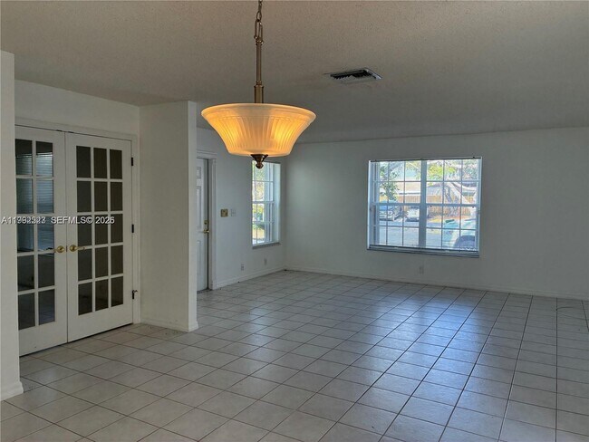 Foto del edificio - 9834 SW 222nd Terrace