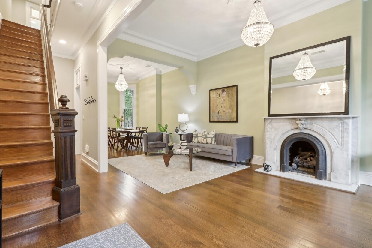 Primary Photo - 254 4th St
