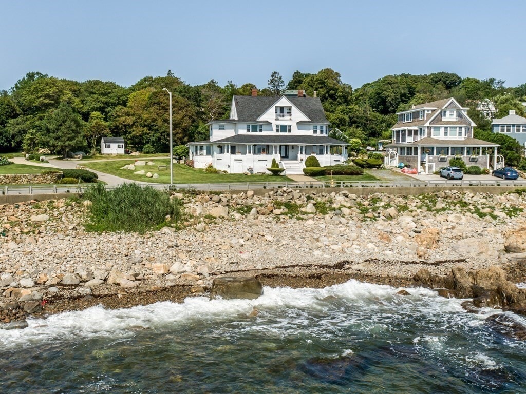 69 Atlantic Rd Unit A, Gloucester, MA 01930 Room for Rent in