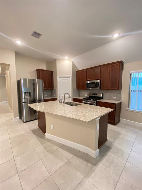 Building Photo - 5023 Aspen Orch Dr