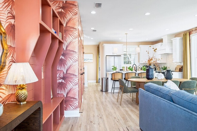 Foto del edificio - 19901 Charlie Claude Dr