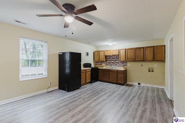 Foto del edificio - 150 Airview Dr