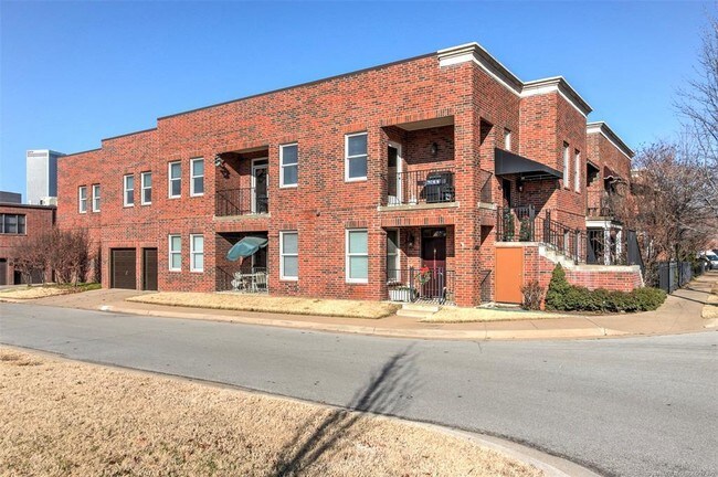 Building Photo - 3 bedroom in Tulsa OK 74120