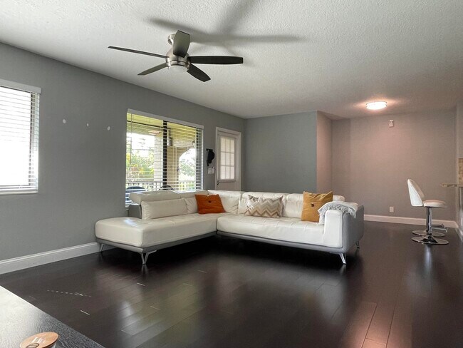 Foto del edificio - 516 Shady Pine Way