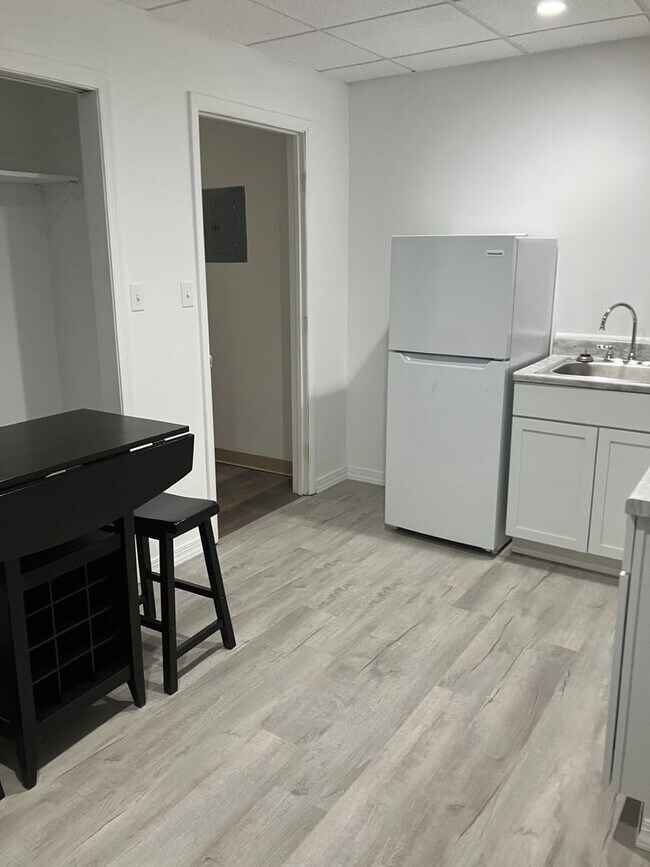 Foto del edificio - 211 N Queen St