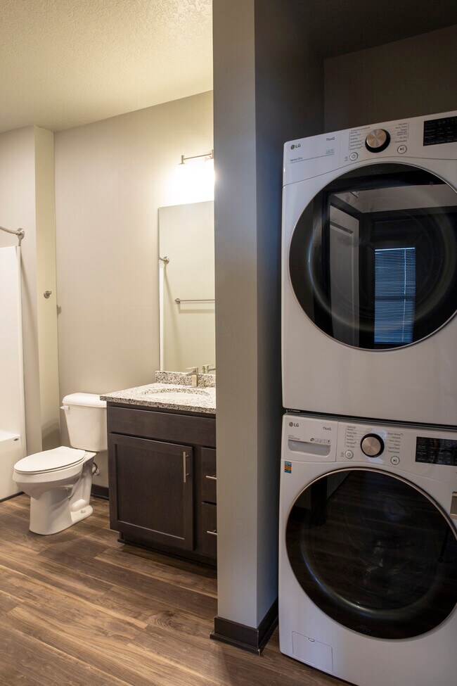 The Emory Apartments 1490 34th Ave SW Altoona, IA