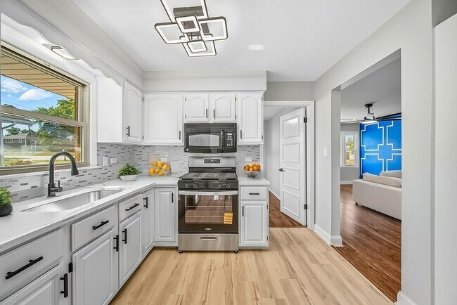 Foto del edificio - 12549 S Tripp Ave