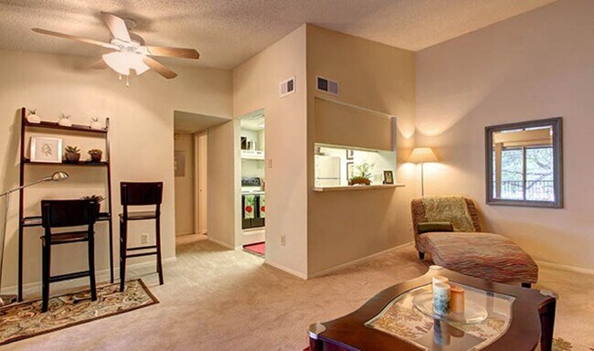 Foto del edificio - 3600 Greystone Dr
