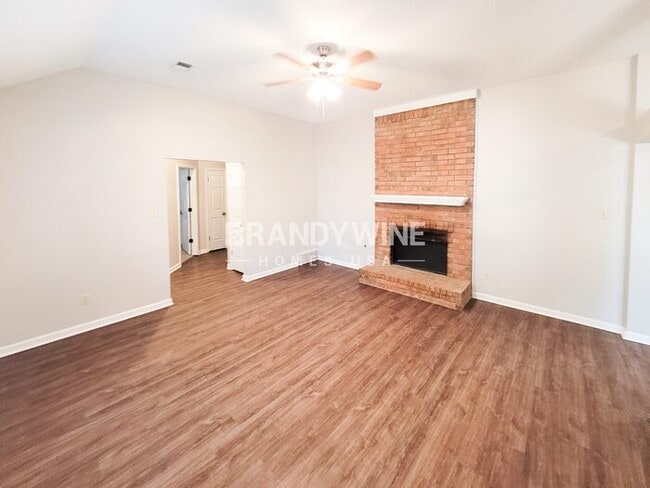 Foto del edificio - 5353 Stephen Forest Cove