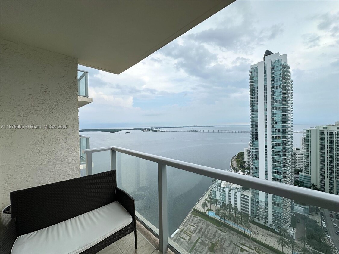 Primary Photo - 1155 Brickell Bay Dr