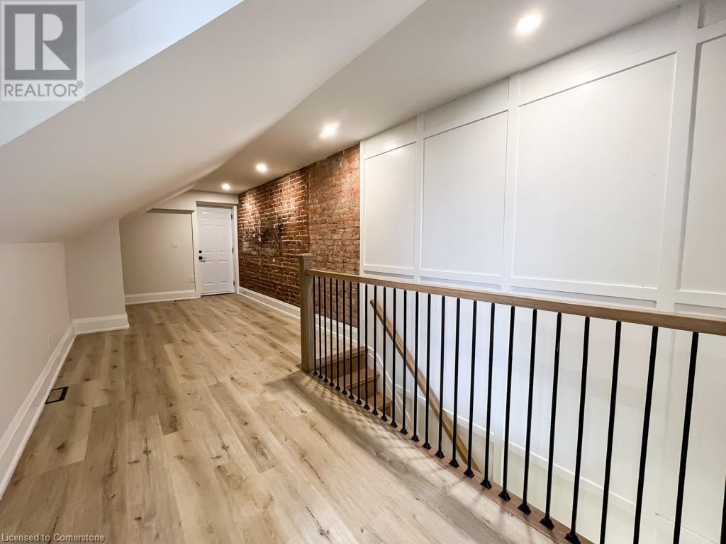 Primary Photo - 396 Barton St E