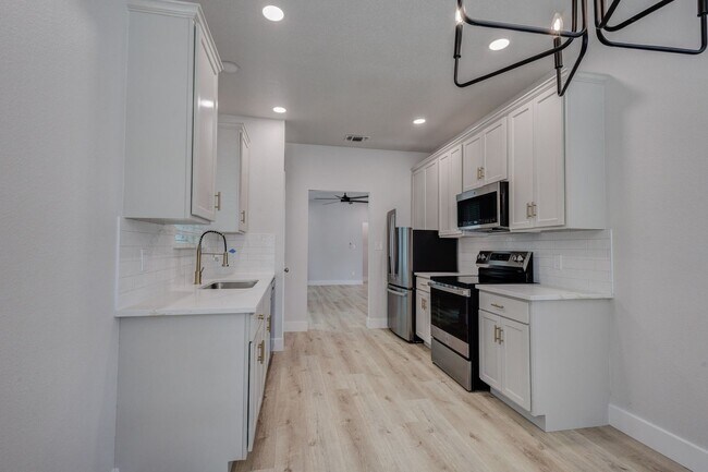 Foto del edificio - 3948 Overlake Dr