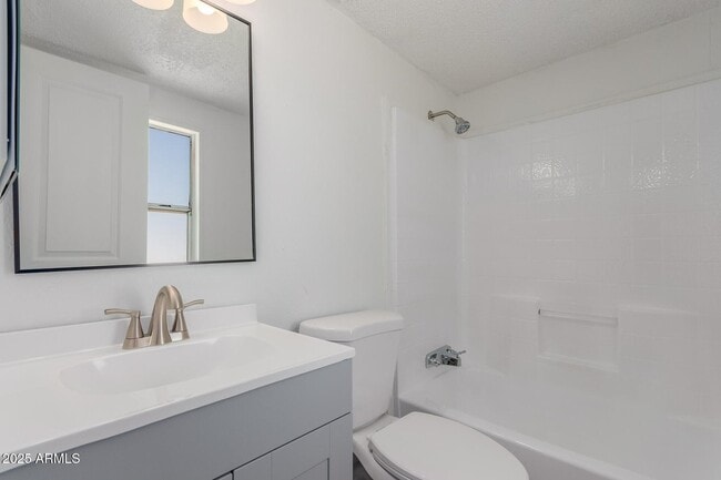 Foto del edificio - 26701 Shangra Ln