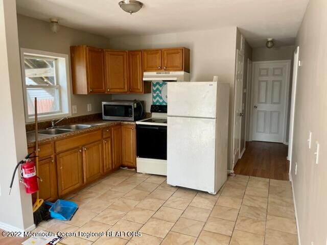 Building Photo - 1503 1/2 Sewall Ave