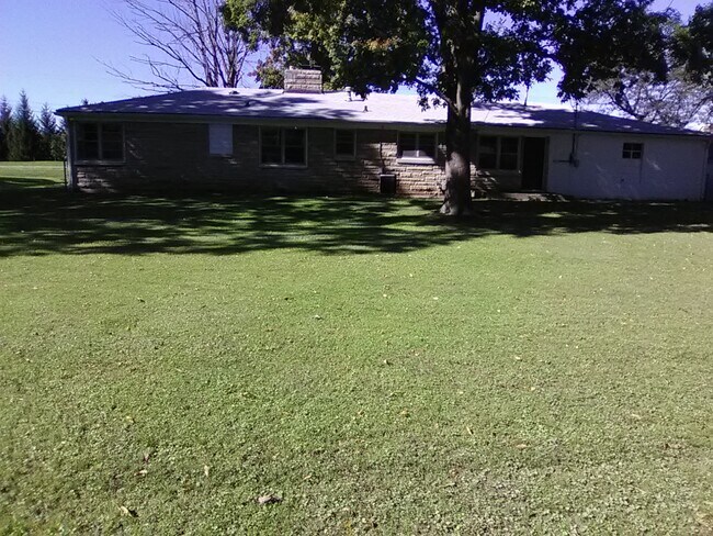 Foto del edificio - 9645 Westfield Blvd