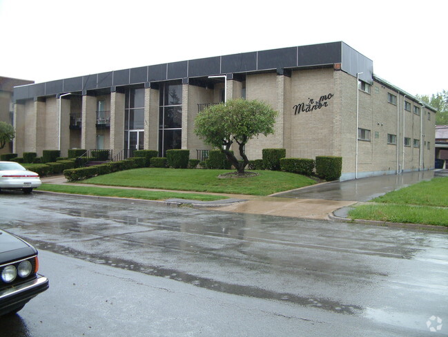 Building Photo - Miramor Manor