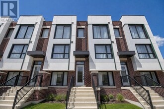 Building Photo - 14 Bateson St