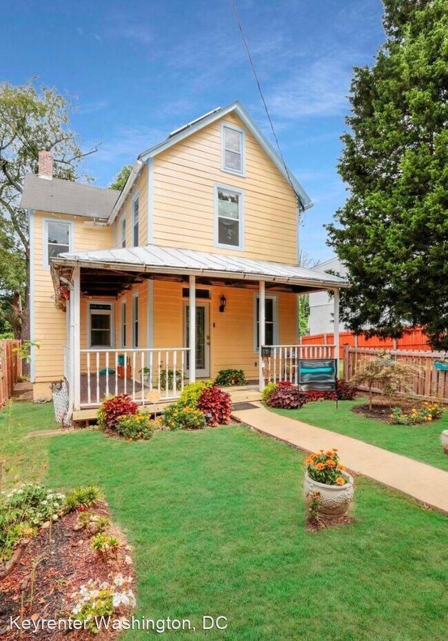 Building Photo - 3 br, 2 bath House - 3331 Brothers Pl, SE