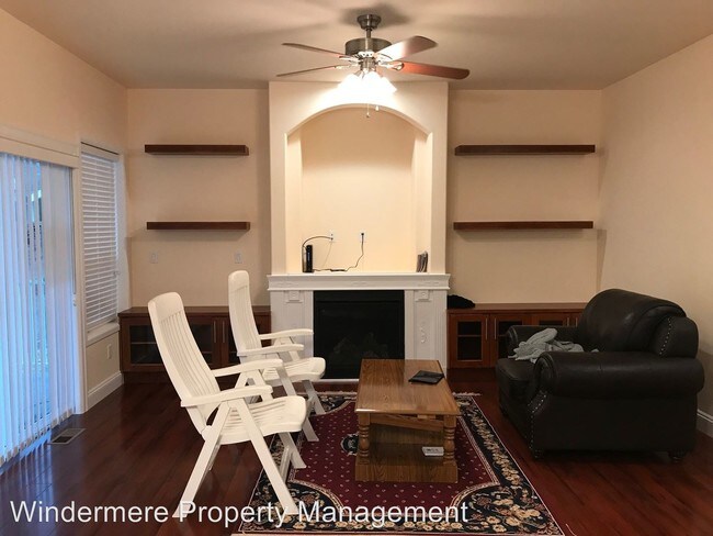 Foto del edificio - 5 br, 3.5 bath House - 4015 Kramer Ln