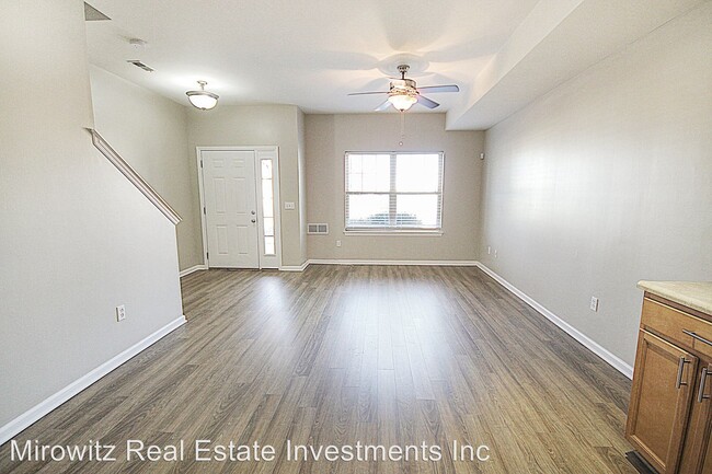 Building Photo - 166 McMenamy Rd