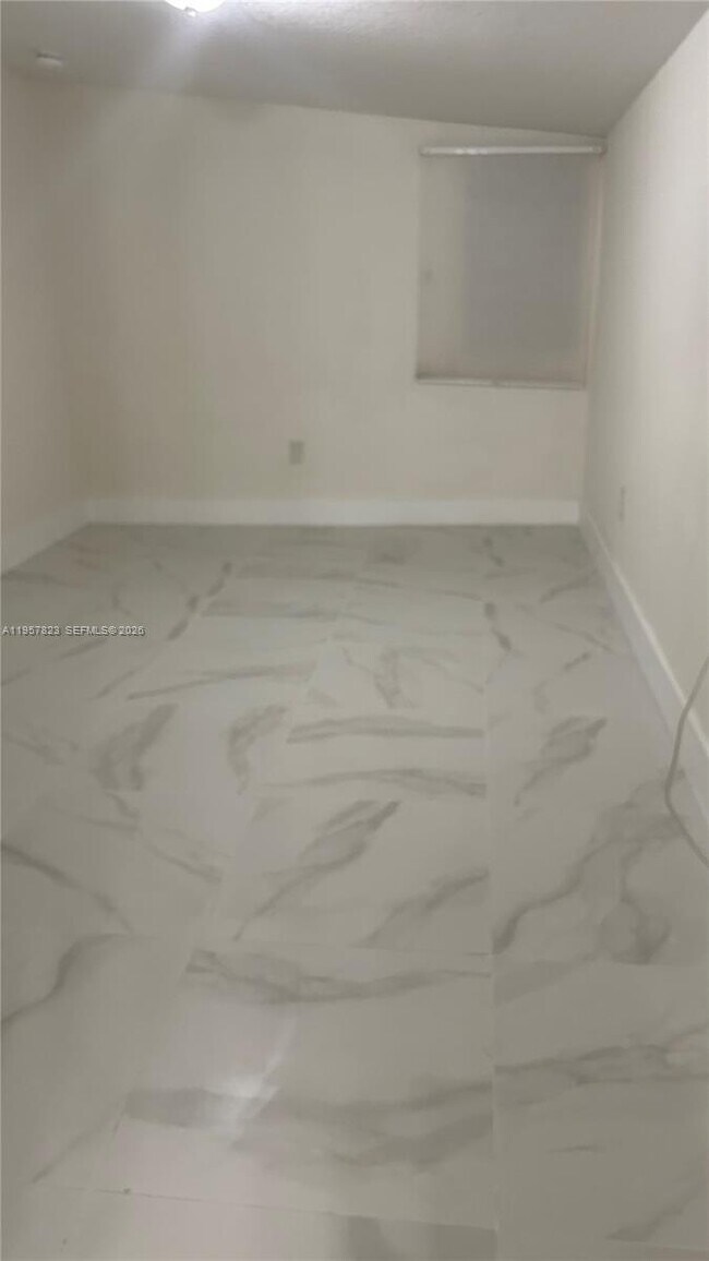 Foto del edificio - 4541 SW 41st St