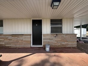 Building Photo - 10524 Farm Rd 2180
