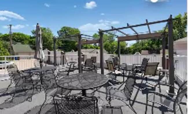 Building Photo - 1 Bedroom Steps from U of M St. Paul