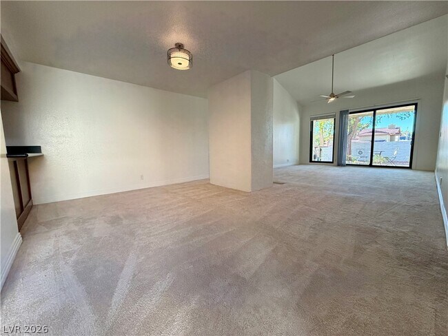 Building Photo - 3073 Conquista Ct