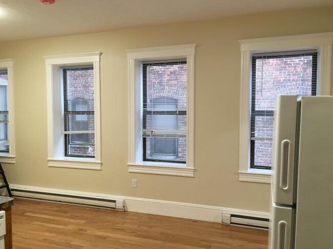 Foto del edificio - 887 Huntington Ave